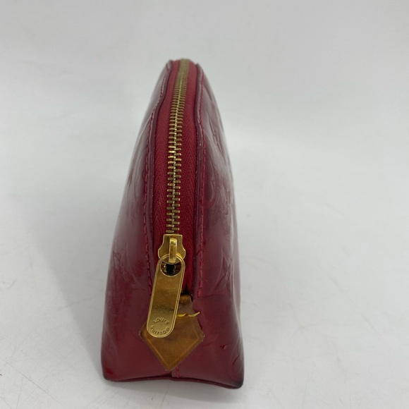 Louis Vuitton Vernis Pouch - Picture 2 of 12